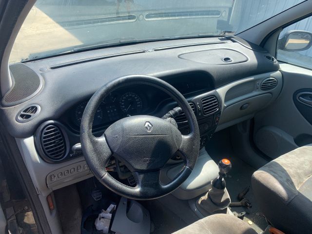 bontott RENAULT SCÉNIC I Jobb első Ajtó Kárpit