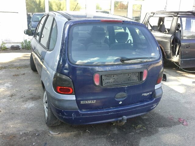 bontott RENAULT SCÉNIC I Jobb első Ajtó (Részeivel)