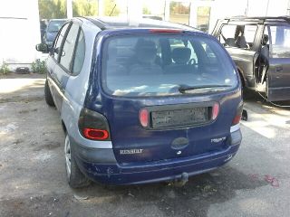 bontott RENAULT SCÉNIC I Jobb első Ajtó (Részeivel)