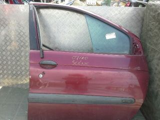 bontott RENAULT SCÉNIC I Jobb első Ajtó (Részeivel)