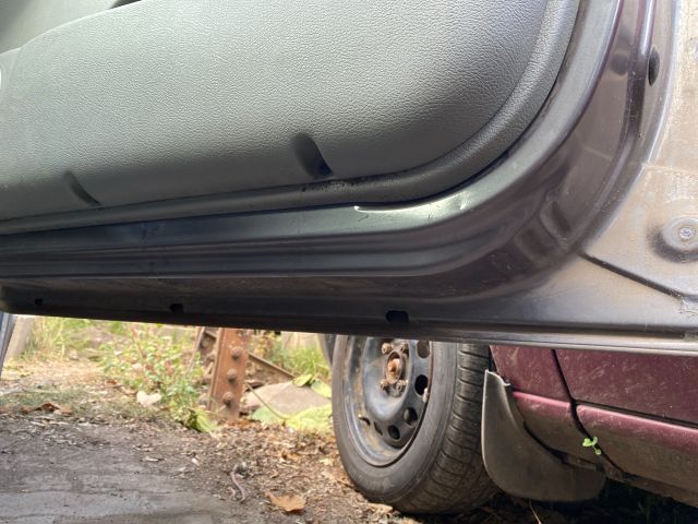 bontott RENAULT SCÉNIC I Jobb első Ajtó (Üres lemez)