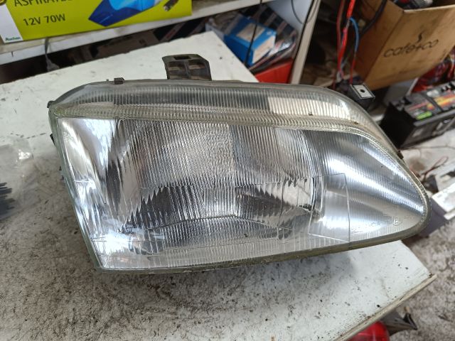 bontott RENAULT SCÉNIC I Jobb Fényszóró