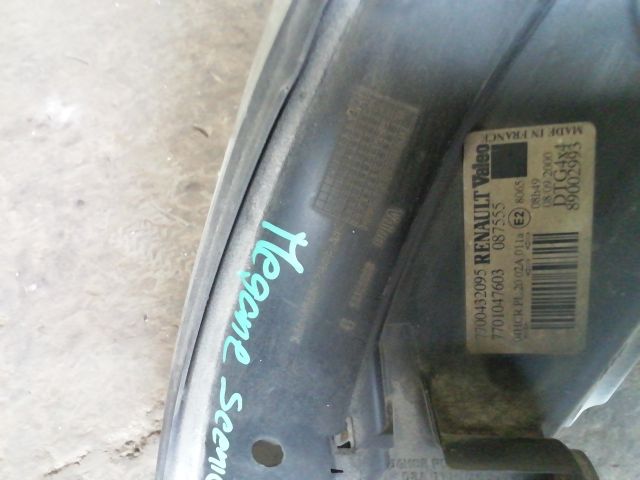 bontott RENAULT SCÉNIC I Jobb Fényszóró