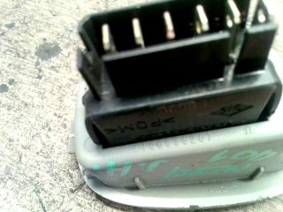 bontott RENAULT SCÉNIC I Jobb hátsó Ablakemelő Kapcsoló