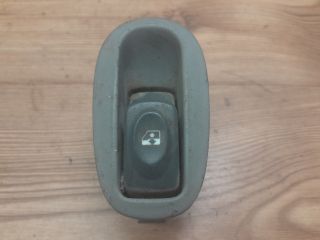 bontott RENAULT SCÉNIC I Jobb hátsó Ablakemelő Kapcsoló