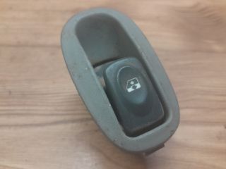 bontott RENAULT SCÉNIC I Jobb hátsó Ablakemelő Kapcsoló