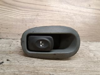 bontott RENAULT SCÉNIC I Jobb hátsó Ablakemelő Kapcsoló