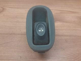 bontott RENAULT SCÉNIC I Jobb hátsó Ablakemelő Kapcsoló