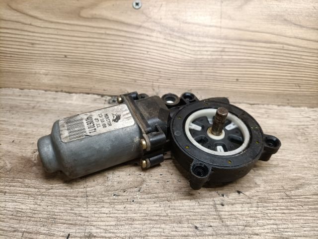 bontott RENAULT SCÉNIC I Jobb hátsó Ablakemelő Motor