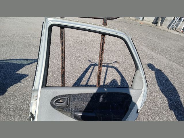 bontott RENAULT SCÉNIC I Jobb hátsó Ajtó (Részeivel)