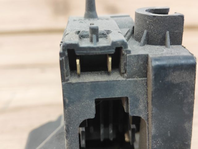 bontott RENAULT SCÉNIC I Jobb hátsó Ajtózár