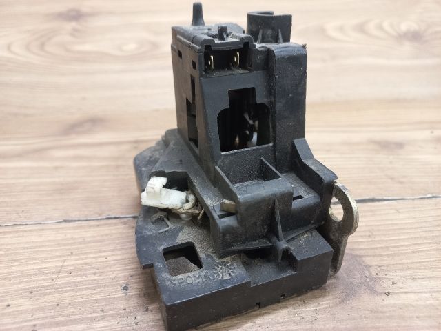 bontott RENAULT SCÉNIC I Jobb hátsó Ajtózár