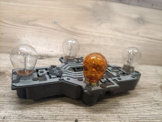 bontott RENAULT SCÉNIC I Jobb Hátsó Lámpa Foglalat