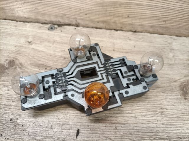 bontott RENAULT SCÉNIC I Jobb Hátsó Lámpa Foglalat