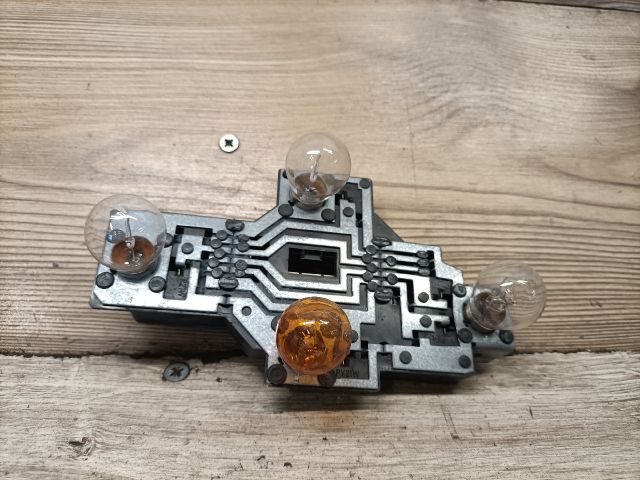 bontott RENAULT SCÉNIC I Jobb Hátsó Lámpa Foglalat