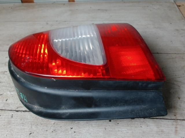 bontott RENAULT SCÉNIC I Jobb Hátsó Lámpa