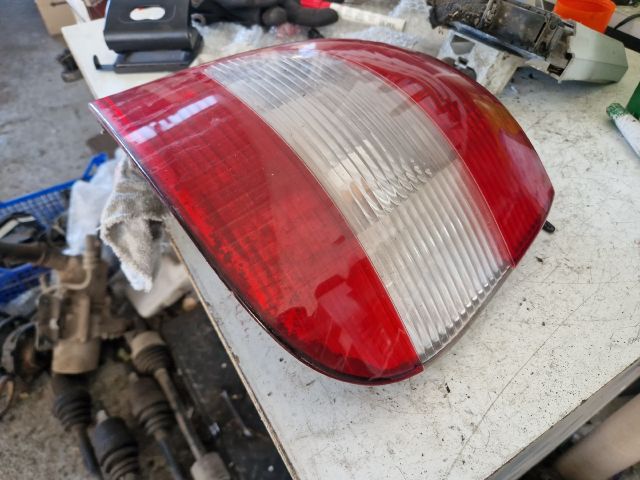 bontott RENAULT SCÉNIC I Jobb Hátsó Lámpa