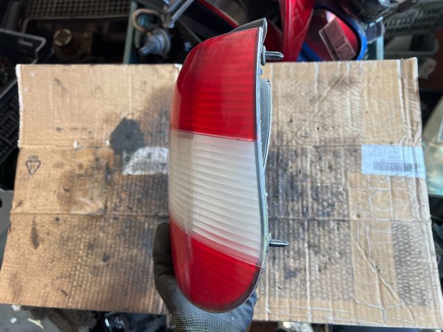 bontott RENAULT SCÉNIC I Jobb Hátsó Lámpa