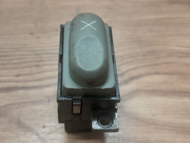 bontott RENAULT SCÉNIC I Kapcsoló (Magában)