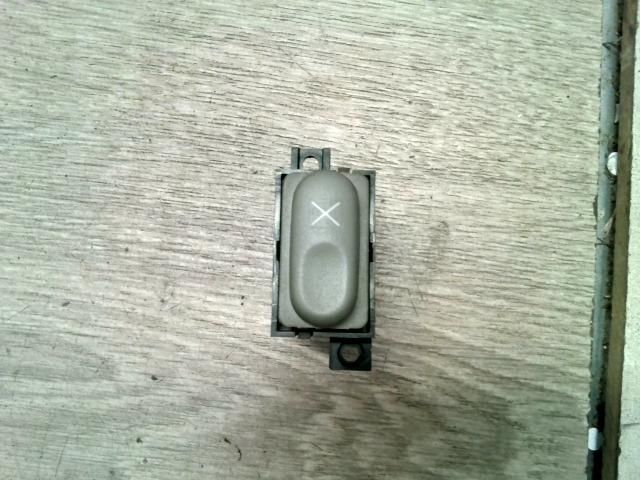 bontott RENAULT SCÉNIC I Kapcsoló (Magában)