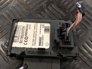 bontott RENAULT SCÉNIC I Kártyaolvasó