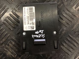 bontott RENAULT SCÉNIC I Kártyaolvasó