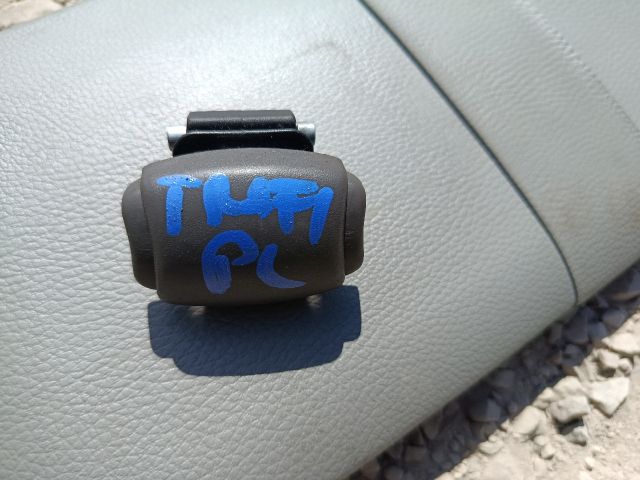 bontott RENAULT SCÉNIC I Kesztyűtartó Nyitó Kar / Gomb