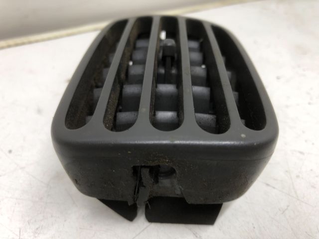 bontott RENAULT SCÉNIC I Középső Szellőző