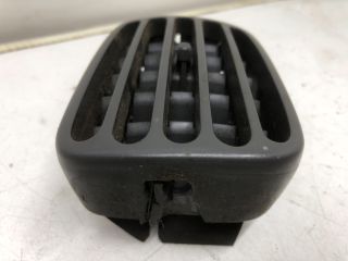 bontott RENAULT SCÉNIC I Középső Szellőző