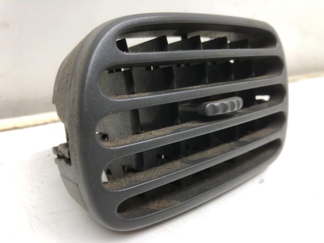 bontott RENAULT SCÉNIC I Középső Szellőző