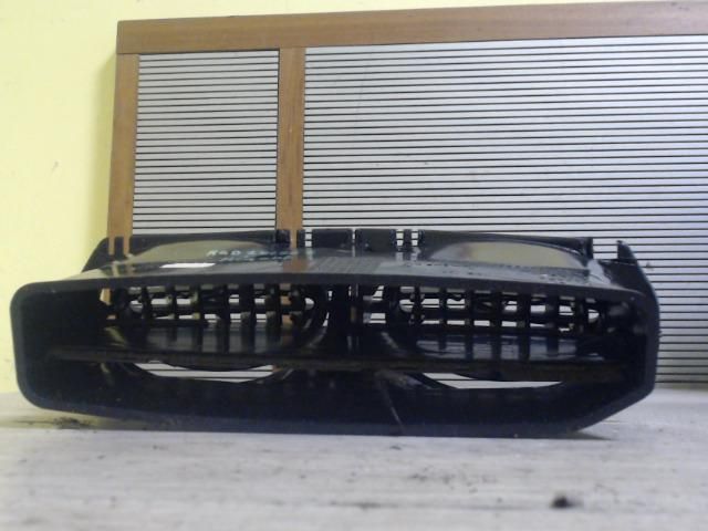 bontott RENAULT SCÉNIC I Középső Szellőző