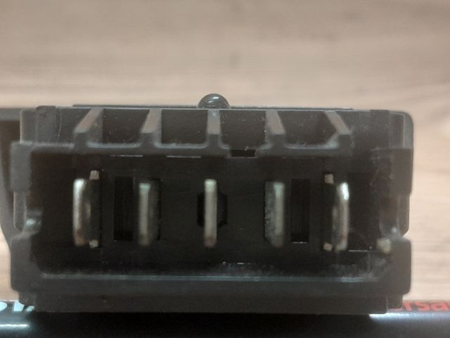 bontott RENAULT SCÉNIC I Központizár Kapcsoló