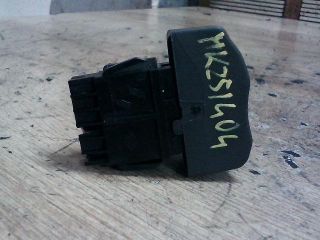 bontott RENAULT SCÉNIC I Központizár Kapcsoló