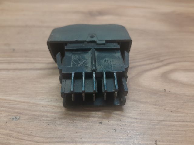 bontott RENAULT SCÉNIC I Központizár Kapcsoló