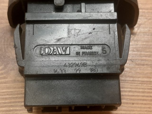 bontott RENAULT SCÉNIC I Központizár Kapcsoló