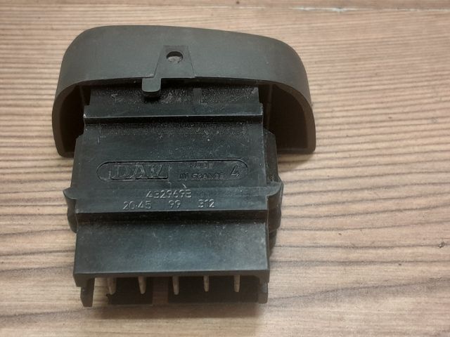 bontott RENAULT SCÉNIC I Központizár Kapcsoló