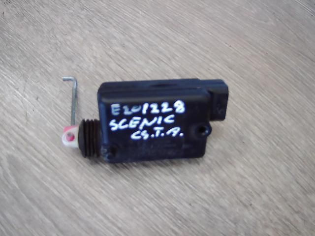 bontott RENAULT SCÉNIC I Központizár Motor Csomagtérajtó