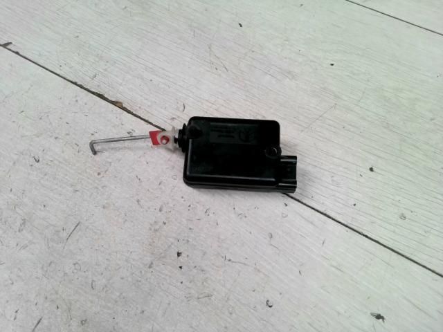 bontott RENAULT SCÉNIC I Központizár Motor Csomagtérajtó