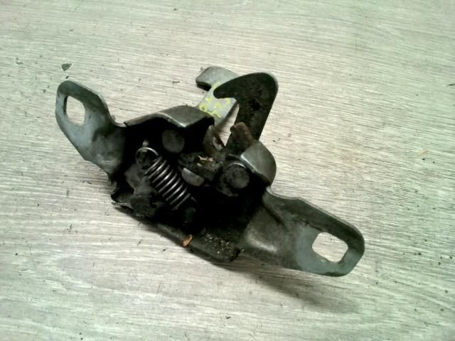 bontott RENAULT SCÉNIC I Motorháztető Zárszerkezet