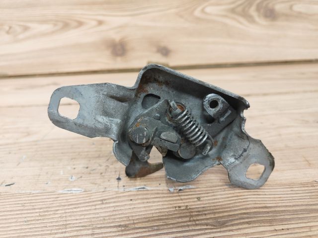 bontott RENAULT SCÉNIC I Motorháztető Zárszerkezet