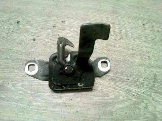 bontott RENAULT SCÉNIC I Motorháztető Zárszerkezet