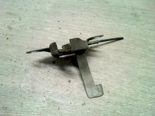 bontott RENAULT SCÉNIC I Motorháztető Zárszerkezet