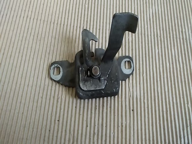 bontott RENAULT SCÉNIC I Motorháztető Zárszerkezet