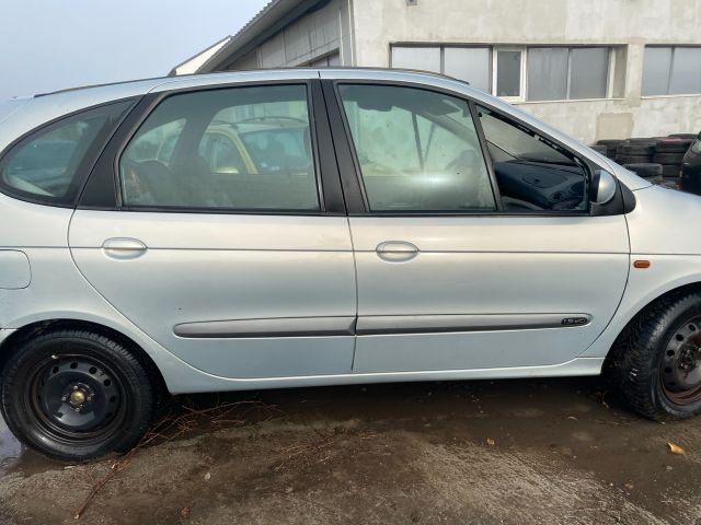 bontott RENAULT SCÉNIC I Motorháztető Zsanér Pár