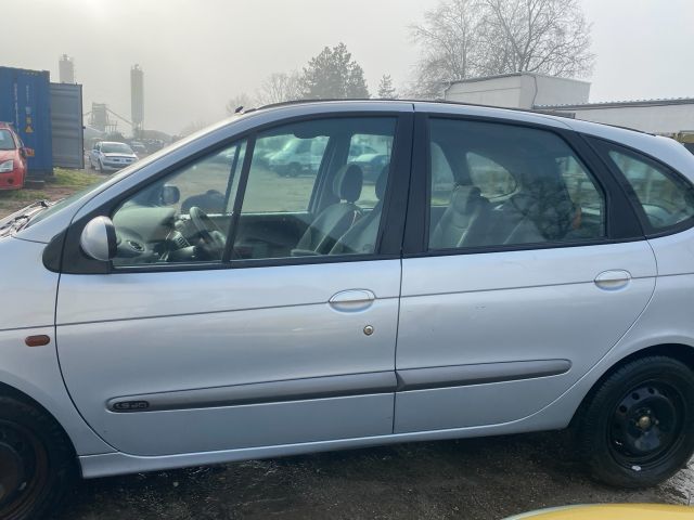 bontott RENAULT SCÉNIC I Motorháztető Zsanér Pár