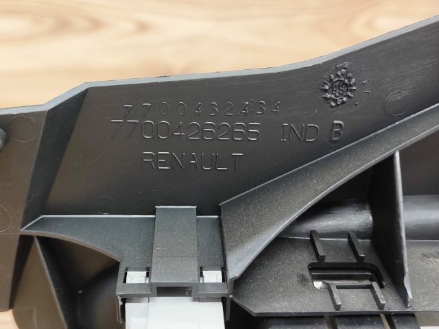 bontott RENAULT SCÉNIC I Multifunkciós Kijelző