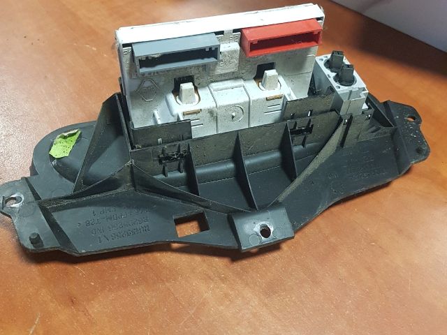 bontott RENAULT SCÉNIC I Multifunkciós Kijelző