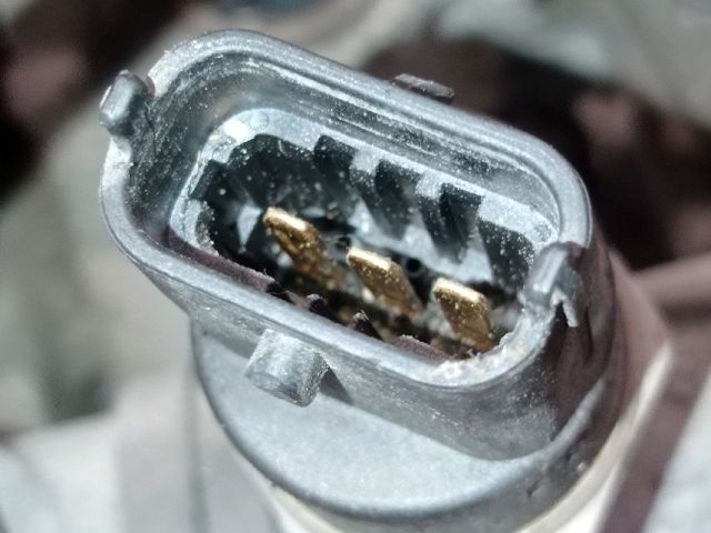 bontott RENAULT SCÉNIC I Nyomásszabályzó Szelep