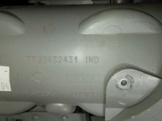 bontott RENAULT SCÉNIC I Pohártartó