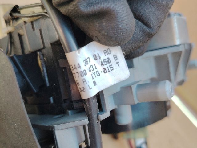 bontott RENAULT SCÉNIC I Rádió / CD Kapcsoló